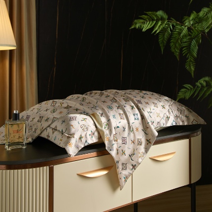 黄鹂鸟 2025新款高端轻奢丝滑裸睡丝绸印花水洗真丝天丝单品枕套 名人世家