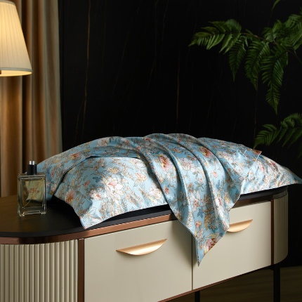 黄鹂鸟 2025新款高端轻奢丝滑裸睡丝绸印花水洗真丝天丝单品枕套 小碎花蓝