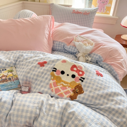 91家纺网 家纺一手货源 找家纺 （总）葡萄家 2025专版高克重超萌卡通格子双拼毛巾绣软糯糯水洗棉四件套