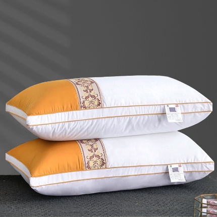 91家纺网 家纺一手货源 找家纺 	兴丝露枕芯 拼色立体羽丝绒枕 刺绣羽丝枕 双边立体枕芯 成人枕头