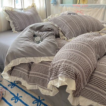 91家纺网 家纺一手货源 找家纺 （总）满座家居 2025直播爆款 韩版复古提花公主格四件套 亲肤云朵棉水洗棉四件套