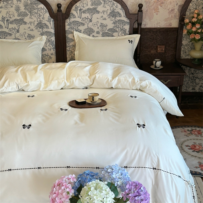 91家纺网 家纺一手货源 找家纺 （总）庭笙 2025新款小香风满版刺绣蝴蝶小清新四件套—黑巧可可