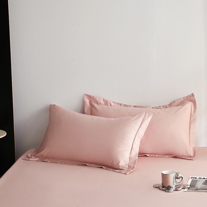 91家纺网 家纺一手货源 找家纺 2025年新款100支纯棉长绒棉全棉贡缎纯色枕套 蜜汁粉