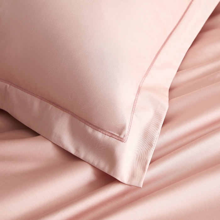 91家纺网 家纺一手货源 找家纺 2025年新款100支纯棉长绒棉全棉贡缎纯色枕套 蜜汁粉