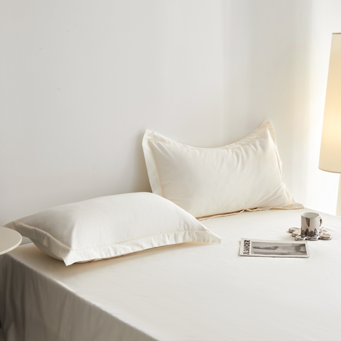 91家纺网 家纺一手货源 找家纺 2025年新款100支纯棉长绒棉全棉贡缎纯色枕套 雪月白
