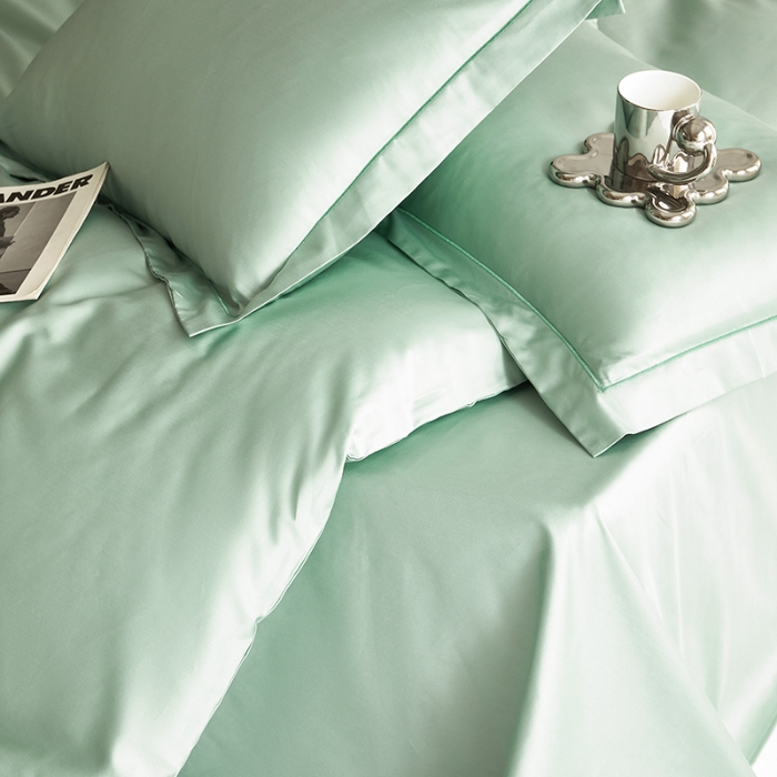 91家纺网 家纺一手货源 找家纺 2025年新款100S全棉贡缎纯色纯棉长绒棉被套单双人床 薄荷绿