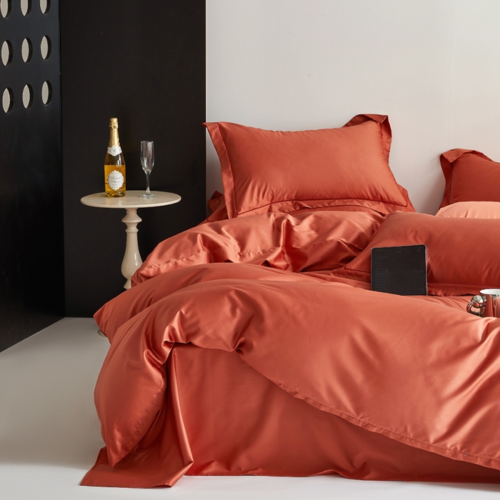 91家纺网 家纺一手货源 找家纺 2025年新款100S全棉贡缎纯色纯棉长绒棉被套单双人床 南瓜红