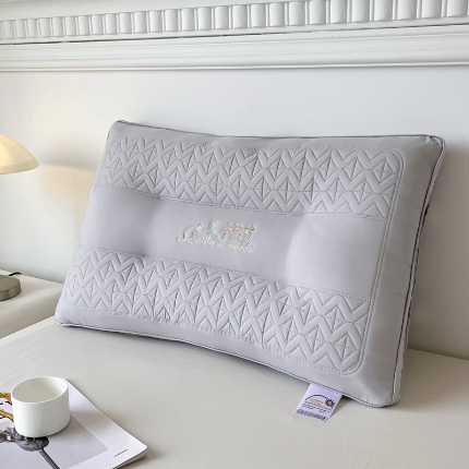 91家纺网 家纺一手货源 找家纺 （总）羽凡居 2025新款小热艾枕头枕头枕芯一