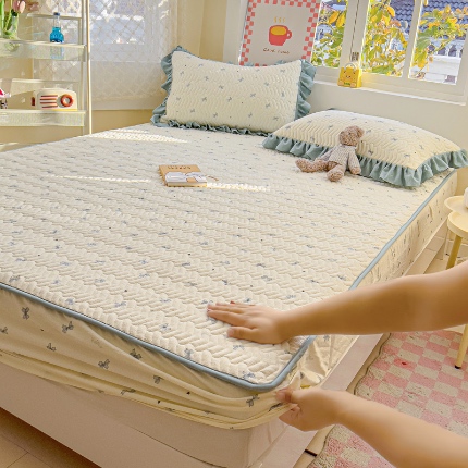 纽缦家纺 2025新款云朵提花双层纱夹棉绗缝床笠 相思蓝