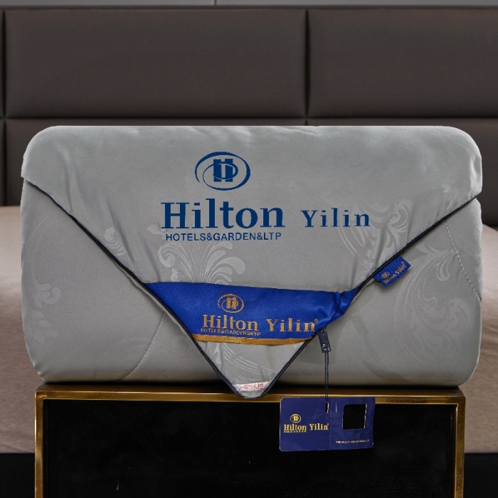 91家纺网 家纺一手货源 找家纺 2025新款化纤被磨毛压花夏凉被春秋被冬被