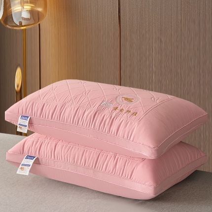 91家纺网 家纺一手货源 找家纺 兴丝露枕芯 大豆蛋白纤维枕 绣花枕 羽丝枕 立体枕 双边枕