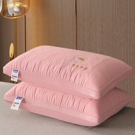 91家纺网 家纺一手货源 找家纺 兴丝露枕芯 大豆蛋白纤维枕 绣花枕 羽丝枕 立体枕 双边枕