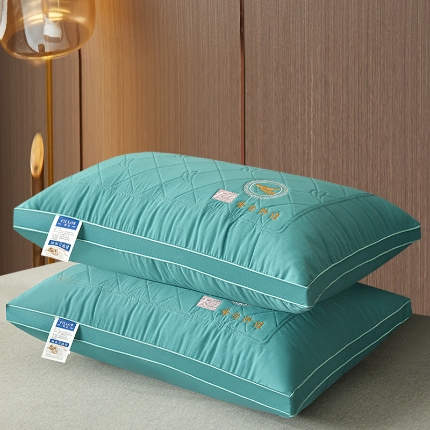 91家纺网 家纺一手货源 找家纺 兴丝露枕芯 大豆蛋白纤维枕 绣花枕 羽丝枕 立体枕 双边枕