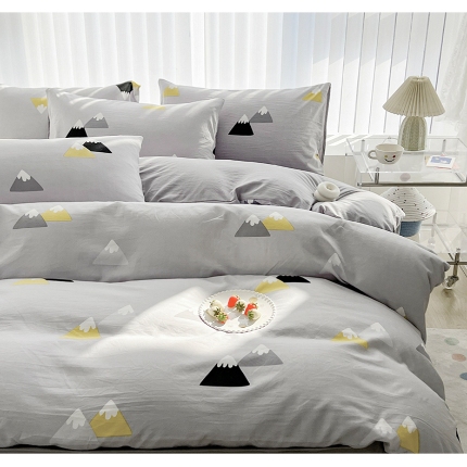 91家纺网 家纺一手货源 找家纺 （总）2025新颖春夏季款ins青春绿动卡通风磨毛水洗棉四件套床上用品