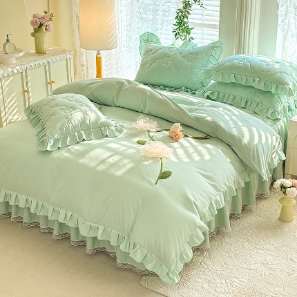 91家纺网 家纺一手货源 找家纺 （总）芭比蔓家纺 2025新款夹棉床裙四件套-花海系列