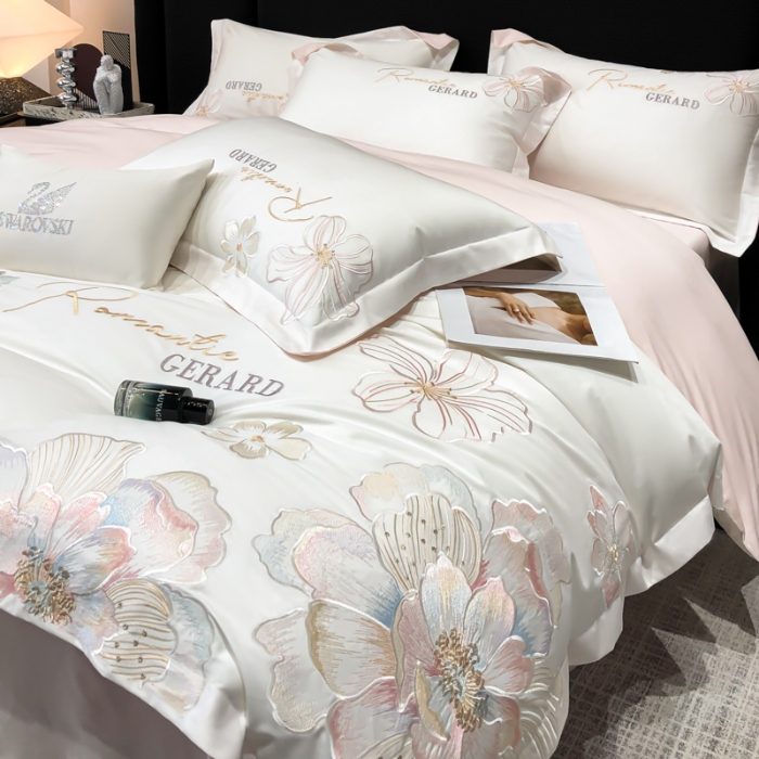 91家纺网 家纺一手货源 找家纺 春夏新款50*50S贡缎长绒棉刺绣四件套高档礼盒纯棉床单床笠 白拼粉-花漾-贡缎长绒棉