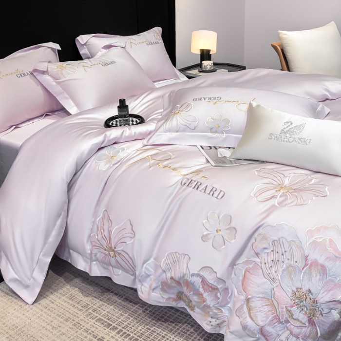 91家纺网 家纺一手货源 找家纺 春夏新款50*50S贡缎长绒棉刺绣四件套高档礼盒纯棉床单床笠 香芋紫-花漾-贡缎长绒棉