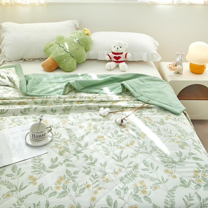 91家纺网 家纺一手货源 找家纺 美之润2025新款A类全棉印花夏被空调被夏凉被 叶伴花开