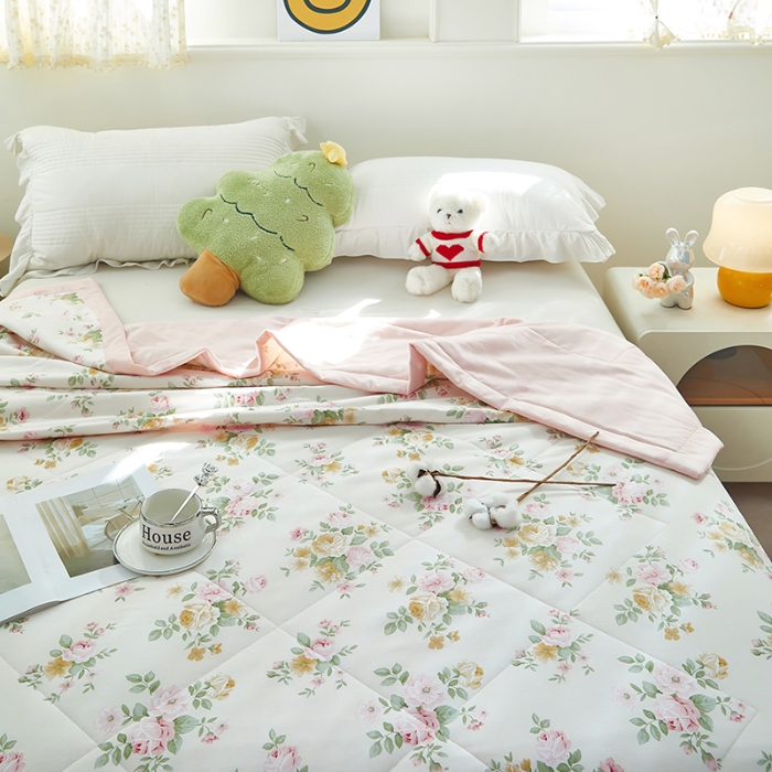 91家纺网 家纺一手货源 找家纺 美之润2025新款A类全棉印花夏被空调被夏凉被 月夕花晨(米)