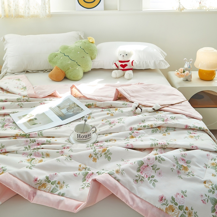 91家纺网 家纺一手货源 找家纺 美之润2025新款A类全棉印花夏被空调被夏凉被 月夕花晨(米)