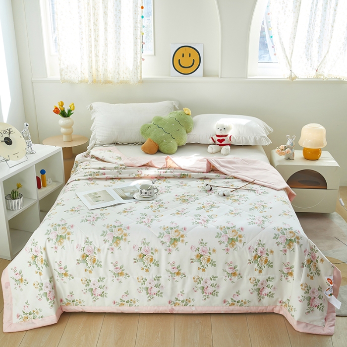 91家纺网 家纺一手货源 找家纺 美之润2025新款A类全棉印花夏被空调被夏凉被 月夕花晨(米)