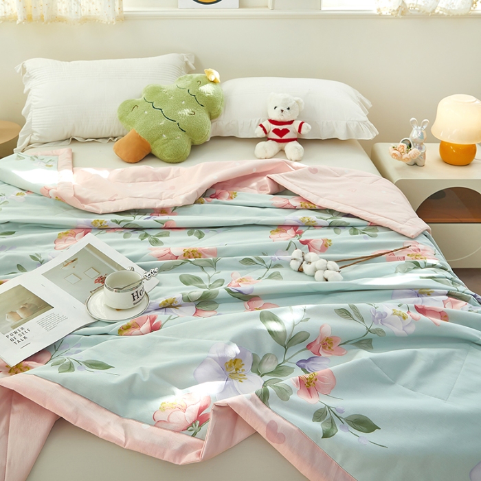 91家纺网 家纺一手货源 找家纺 美之润2025新款A类全棉印花夏被空调被夏凉被 云想花容(绿)