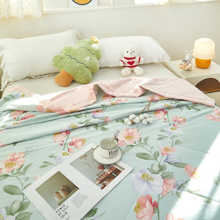 91家纺网 家纺一手货源 找家纺 美之润2025新款A类全棉印花夏被空调被夏凉被 云想花容(绿)