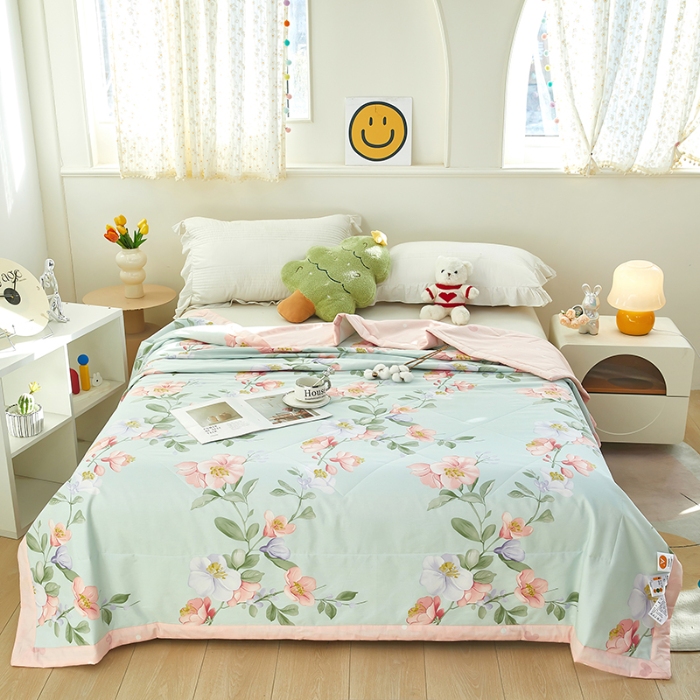 91家纺网 家纺一手货源 找家纺 美之润2025新款A类全棉印花夏被空调被夏凉被 云想花容(绿)