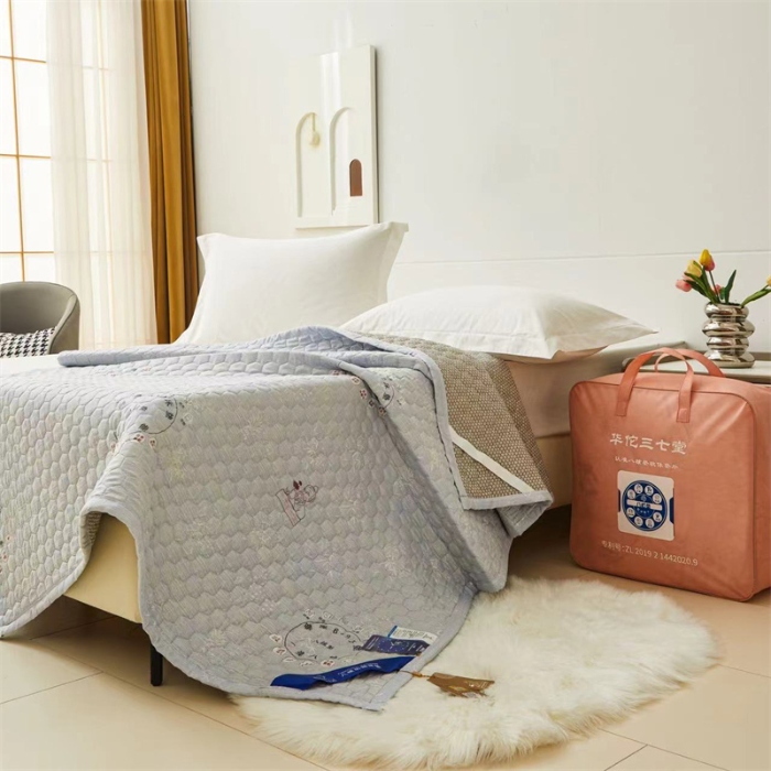 91家纺网 家纺一手货源 找家纺 （总）欣梦莱家纺华佗三七被养生垫会销旅销可实验百草中药床垫子