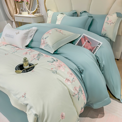 91家纺网 家纺一手货源 找家纺 （总）宅家居 2025轻奢法式小香风双面纯棉刺绣拼接款长绒棉四件套-樱花恋