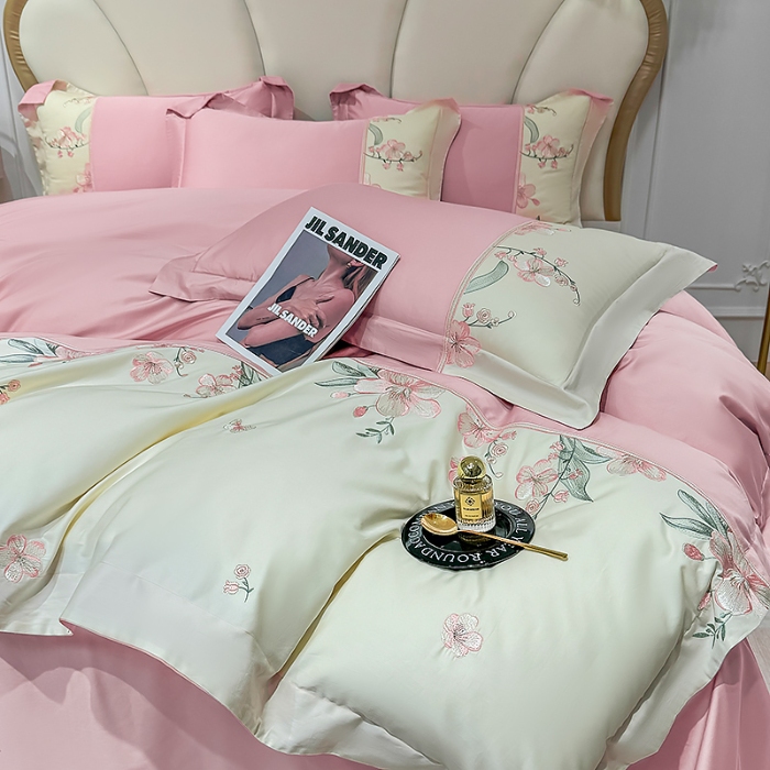 91家纺网 家纺一手货源 找家纺 （总）宅家居 2025轻奢法式小香风双面纯棉刺绣拼接款长绒棉四件套-樱花恋