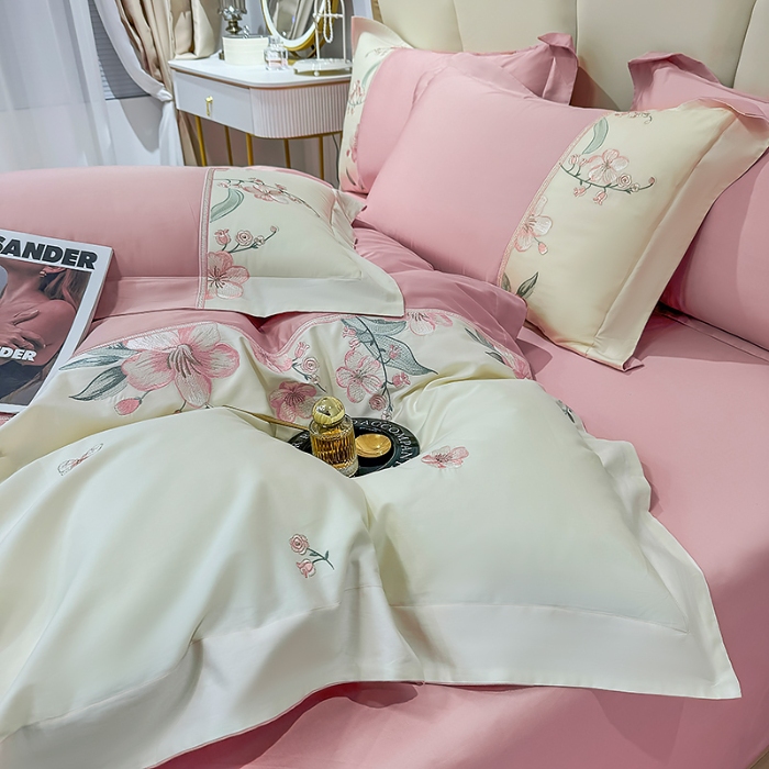 91家纺网 家纺一手货源 找家纺 （总）宅家居 2025轻奢法式小香风双面纯棉刺绣拼接款长绒棉四件套-樱花恋