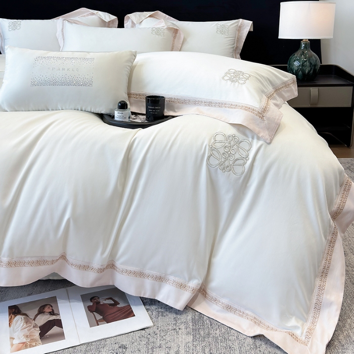 91家纺网 家纺一手货源 找家纺 （总）春夏新款50*50S贡缎长绒棉刺绣四件套纯棉床单床笠高档礼盒装