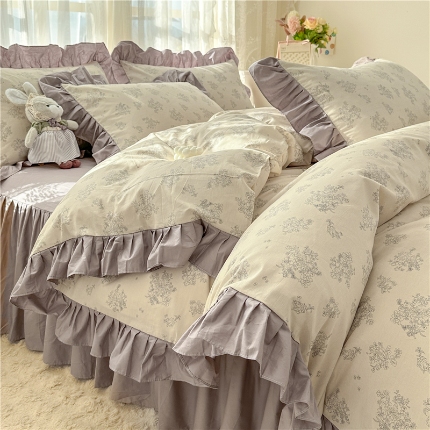 91家纺网 家纺一手货源 找家纺 （总）忘忧草 2025新款全棉133*72纯棉小清新床裙花边四件套