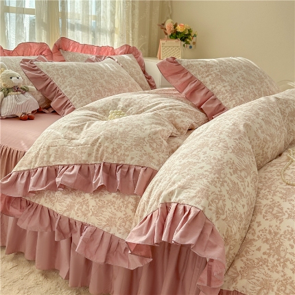 91家纺网 家纺一手货源 找家纺 （总）忘忧草 2025新款全棉133*72纯棉小清新床裙花边四件套