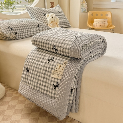 91家纺网 家纺一手货源 找家纺 （总）梦依依 2025新款40支全棉豆豆被大豆被夏被春秋被子被芯 加微信送买家秀