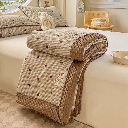 91家纺网 家纺一手货源 找家纺 （总）梦依依 2025新款40支全棉豆豆被大豆被夏被春秋被子被芯 加微信送买家秀