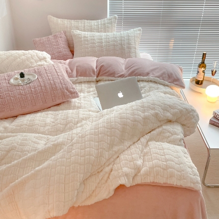 91家纺网 家纺一手货源 找家纺 总满座2025新款高端9斤獭兔毛四件套兔兔绒牛奶绒四件套