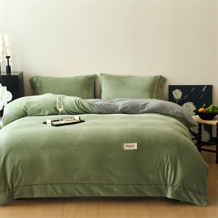 91家纺网 家纺一手货源 找家纺 （总）兰紫橙家纺 2025新款纯色牛奶绒纽扣款四件套