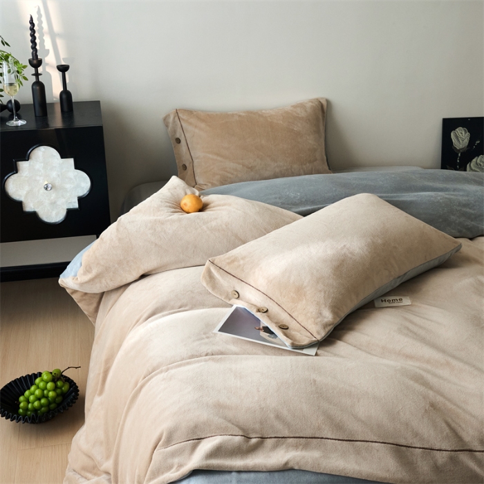 91家纺网 家纺一手货源 找家纺 （总）兰紫橙家纺 2025新款纯色牛奶绒纽扣款四件套