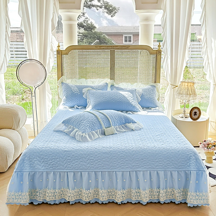 91家纺网 家纺一手货源 找家纺 2025韩版法式公主风水洗棉立体花绣花床盖款四件套蕾丝床盖款夏被四件套  玛奇朵—婴儿蓝 