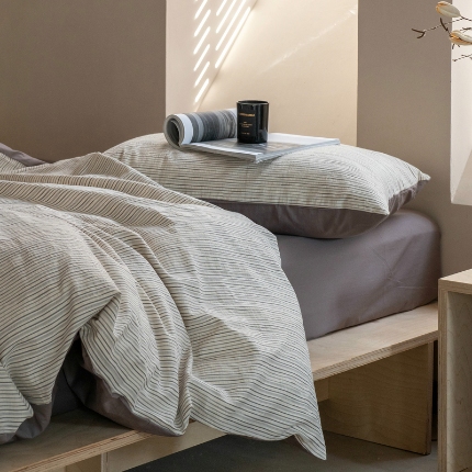 91家纺网 家纺一手货源 找家纺 （总）艾咪-Amy ntmy 2025新款全棉立体条纹提花四件套