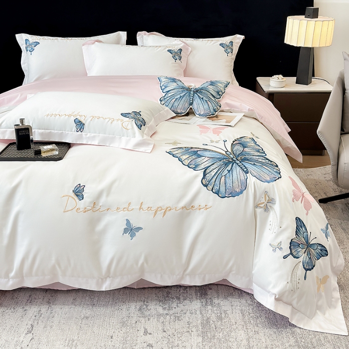 91家纺网 家纺一手货源 找家纺 春夏新款50*50S贡缎长绒棉刺绣四件套纯棉床单床笠高档礼盒装 白拼粉-绮梦蝶-贡缎长绒棉