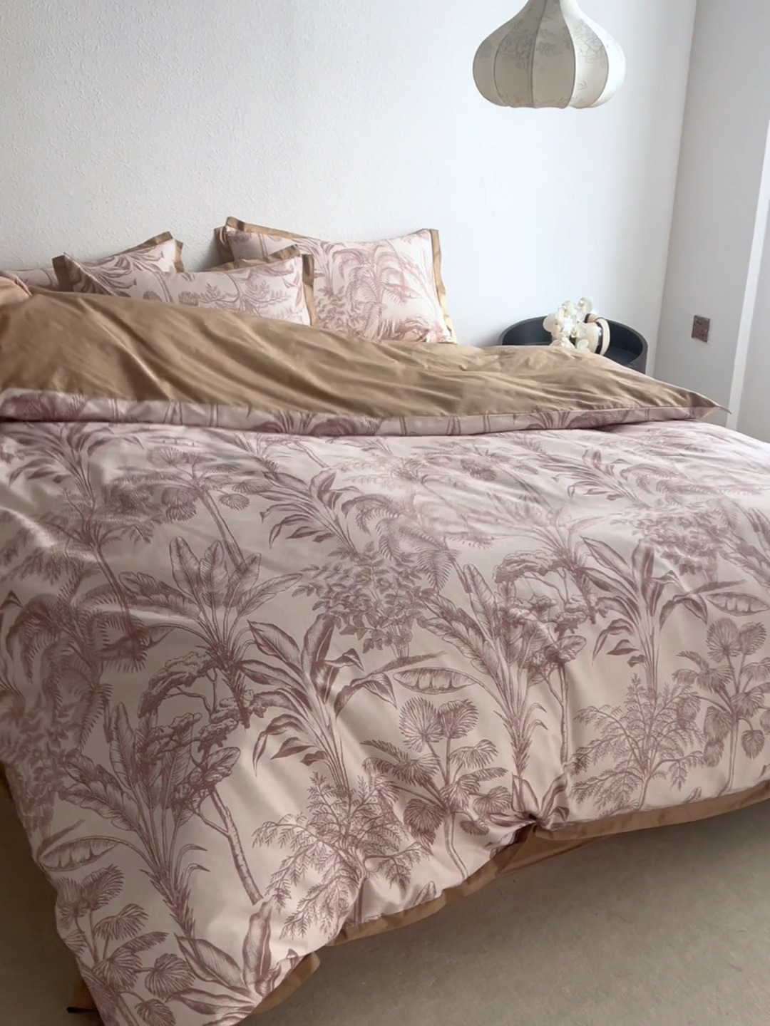 91家纺网 家纺一手货源 找家纺 千朵森2025 新款 A类全棉印花拼角四件套 云峰