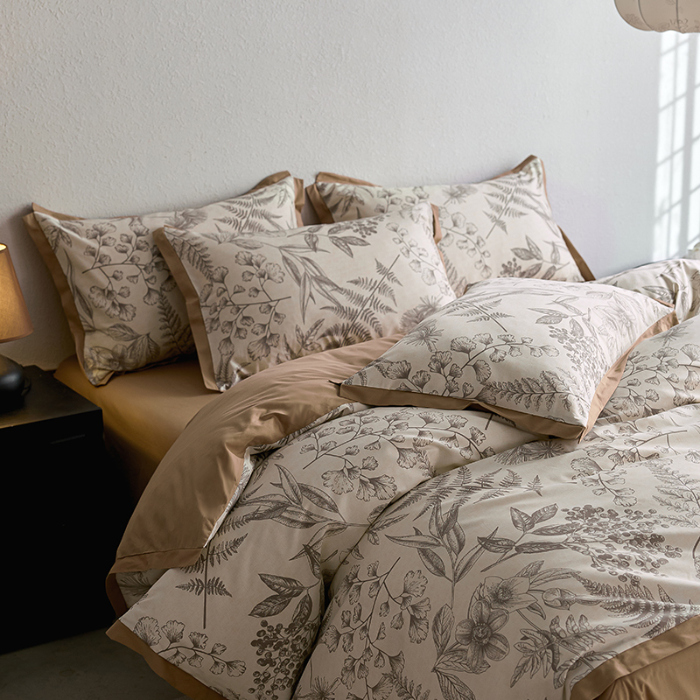 91家纺网 家纺一手货源 找家纺 千朵森2025 新款 A类全棉印花拼角四件套 罗薇