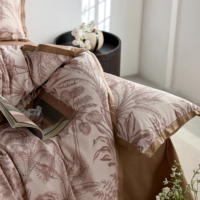 91家纺网 家纺一手货源 找家纺 千朵森2025 新款 A类全棉印花拼角四件套 云峰