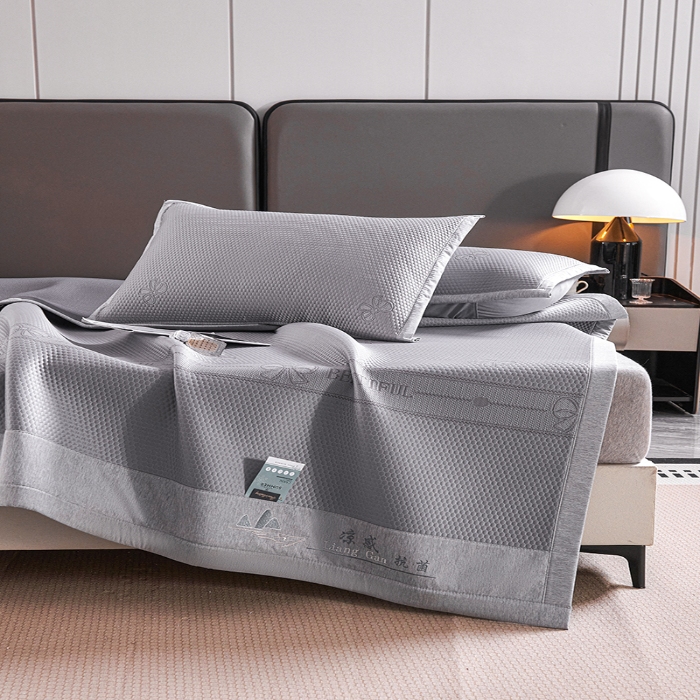 91家纺网 家纺一手货源 找家纺 （总）青雅席业 2025年新款7A抗菌母婴级纯乙纶PE刺绣凉感丝豆豆席