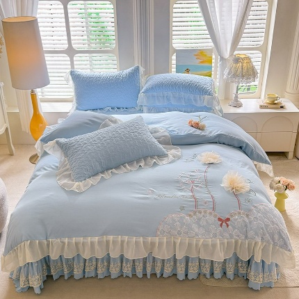 91家纺网 家纺一手货源 找家纺 2025春夏新品韩版公主风超柔水洗棉床盖四件套刺绣针织棉双层纱纯棉棉麻全棉公主风床盖款四件套