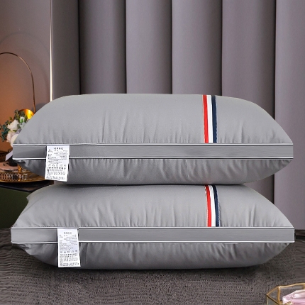 91家纺网 家纺一手货源 找家纺 蝴桐家纺 全棉羽丝绒枕芯 羽丝枕 全棉枕芯 全棉彩条枕 婚庆枕头 中高枕