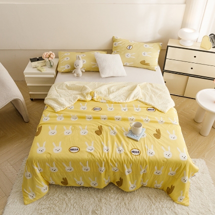 91家纺网 家纺一手货源 找家纺 绒梦里2025A类高克重有氨印花凉感冰豆豆夏被直播爆款儿童学生夏凉被空调被